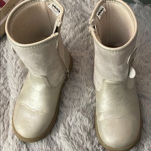 Carters girl boots